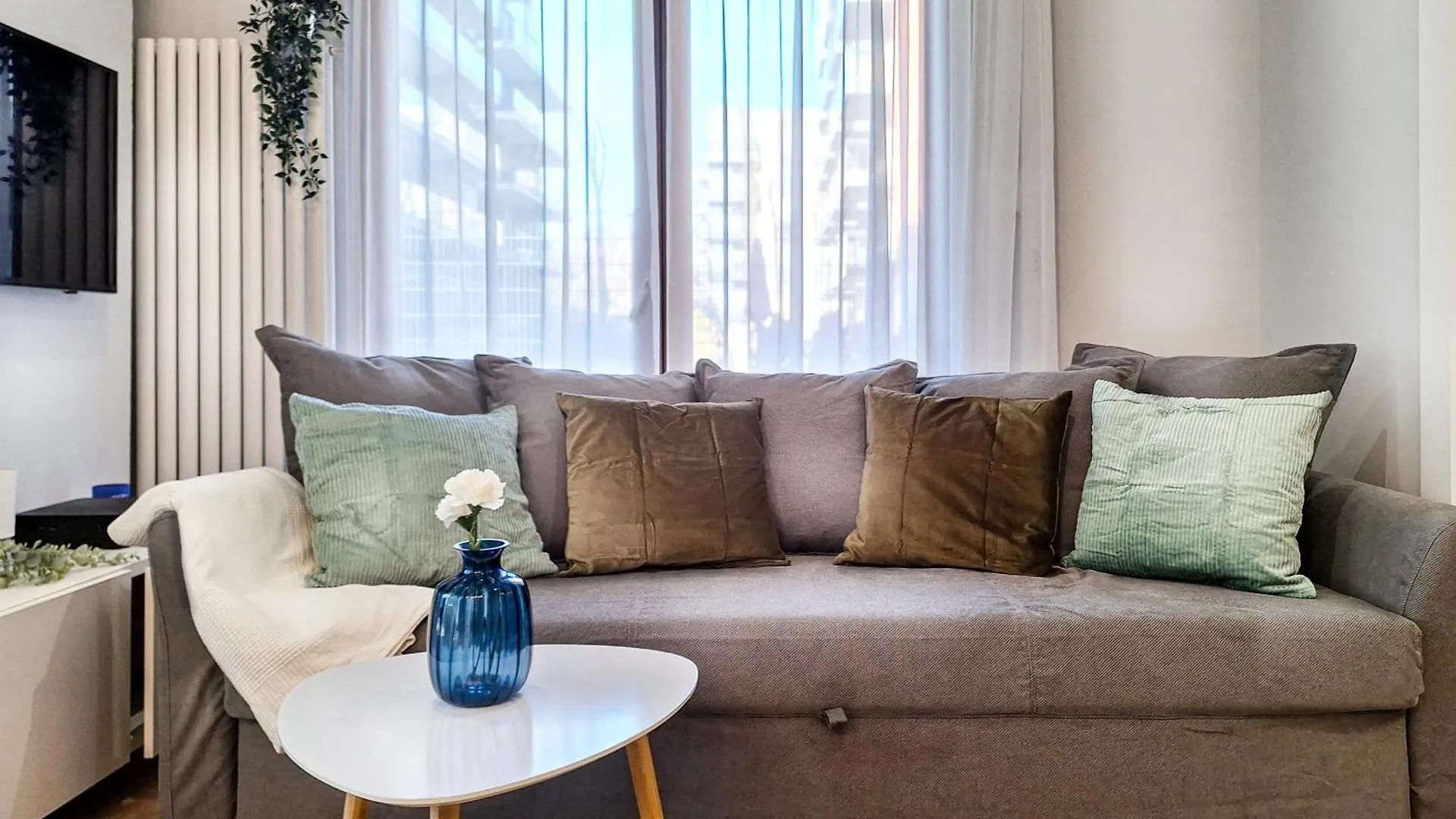 Classy 2-Room Apartment With Private Garden And Air Conditioning- Old Town Krakow Poland